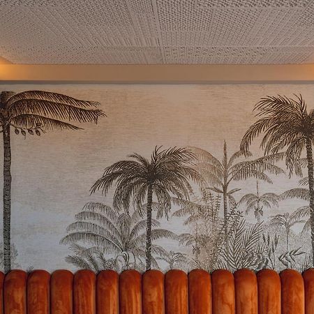 Hotel Jadali & Spa Marrakesh Ngoại thất bức ảnh Palm trees on the wall of the lobby